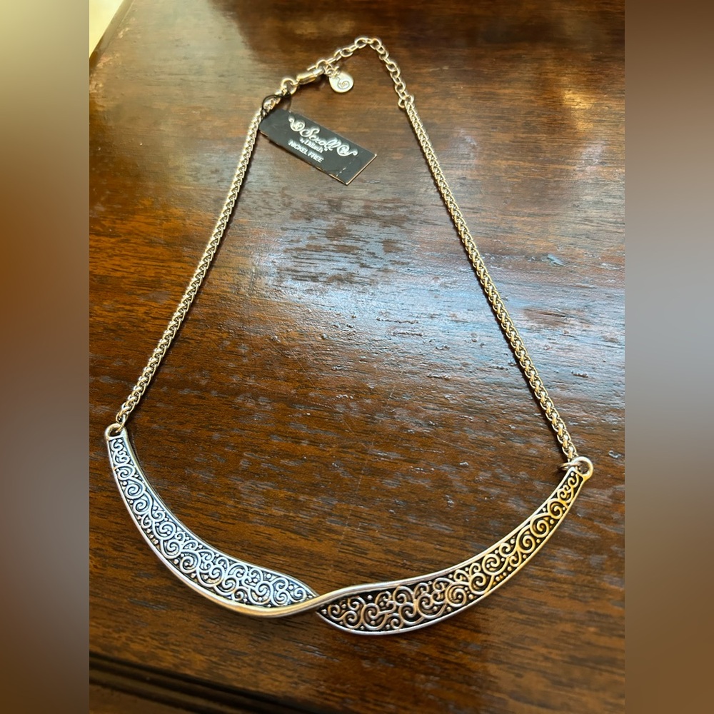 Scroll by Dillard’s Silver Necklace w/Twisted Intricate Scrolling Design NWT